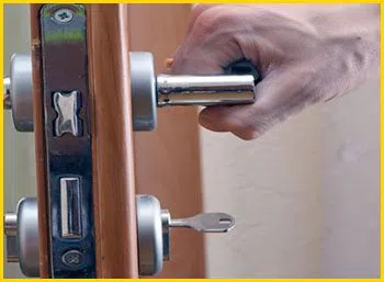 Metro Locksmith Services Denver, CO 303-729-2421 - 7-lock-installation